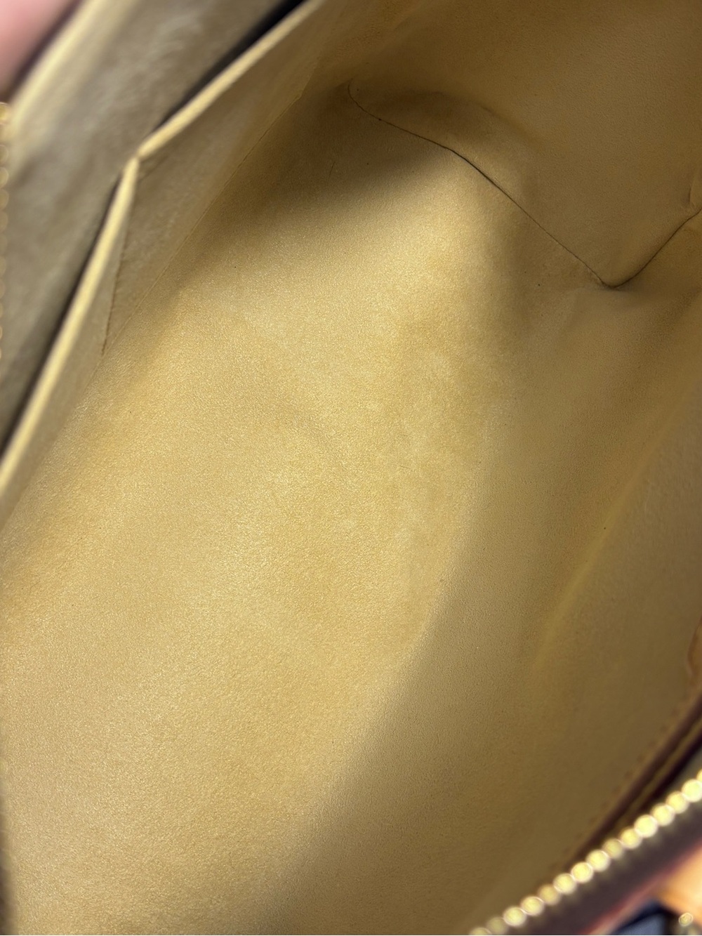 Gorgeous Louis Vuitton Retiro Pm - Picture 10 of 16